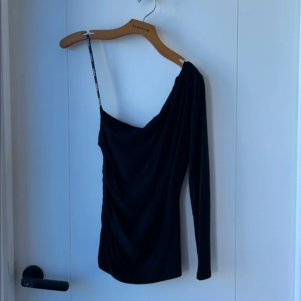 bebe One-Shoulder Black stretch one shoulder top - Picture 2 of 5
